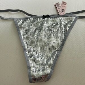 NWT Victorias Secret V-String sequence panty